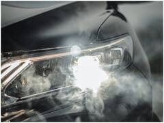 ગાઢ ધુમ્મસમાં કારમાં સફેદ લાઈટ સારી કે પીળી લાઈટ? આ છે સાચો જવાબ