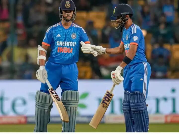 सर्वाधिक शतके विराट कोहलीच्या नावावर आहेत.