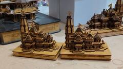 In Pics: राम मंदिर निर्माण से बनारस की प्राचीन काष्ठ कला को मिली नई गति, महिलाओं को भी मिला रोजगार