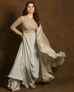 Amritha Aiyer Photos : க்யூட் நடிகை அம்ரிதா ஐயரின் அழகிய புகைப்படங்கள்!