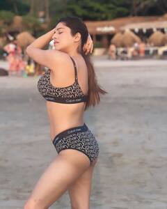 Kate Sharma PHOTO: પ્રિન્ટેડ બિકીનીમાં કેટ શર્માની હોટ તસવીરોએ મચાવ્યો હંગામો