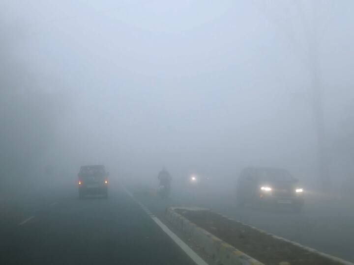 Weather Update Today 28 dec up IMD Forecast fog in lucknow, noida, meerut Ka Mausam UP Weather Today: यूपी में ठंड और कोहरे को 'अटैक', नोएडा-गाजियाबाद समेत 30 जिलों में रेड अलर्ट, जानें- मौसम