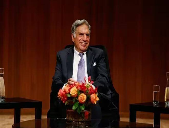 Ratan Tata Birthday: ਦੇਸ਼ ਦੇ ਮਸ਼ਹੂਰ ਉਦਯੋਗਪਤੀ ਰਤਨ ਟਾਟਾ ਅੱਜ ਆਪਣਾ 86ਵਾਂ ਜਨਮਦਿਨ ਮਨਾ ਰਹੇ ਹਨ। ਅਜਿਹੇ 'ਚ ਅਸੀਂ ਤੁਹਾਨੂੰ ਉਸ ਦੀ ਨੈੱਟਵਰਥ ਬਾਰੇ ਜਾਣਕਾਰੀ ਦੇ ਰਹੇ ਹਾਂ।