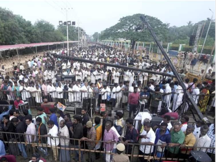 Vijayakanth Death: Thousands Mourn DMDK Chief, Final Procession From Chennai's Island Ground At 1 AM Vijayakanth Death: Thousands Mourn DMDK Chief, Final Procession From Chennai's Island Ground At 1 AM