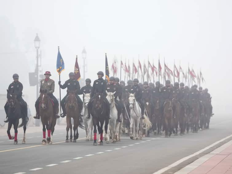 75th Republic Day Parade Rehearsals Kick Off At Delhi India Gate And Kartavya Path Video 75th Republic Day Parade Rehearsal Kicks Off As Dense Fog Shrouds Delhi — WATCH