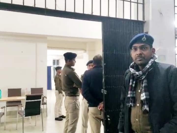 Patna Handcuffed Youth Jumped From Third Floor of Rajiv Nagar Police Station Death ANN Patna Crime News: पटना में हथकड़ी लगाए युवक ने थाने के तीसरे तल्ले से लगाई छलांग, मौत, चोरी का था आरोप