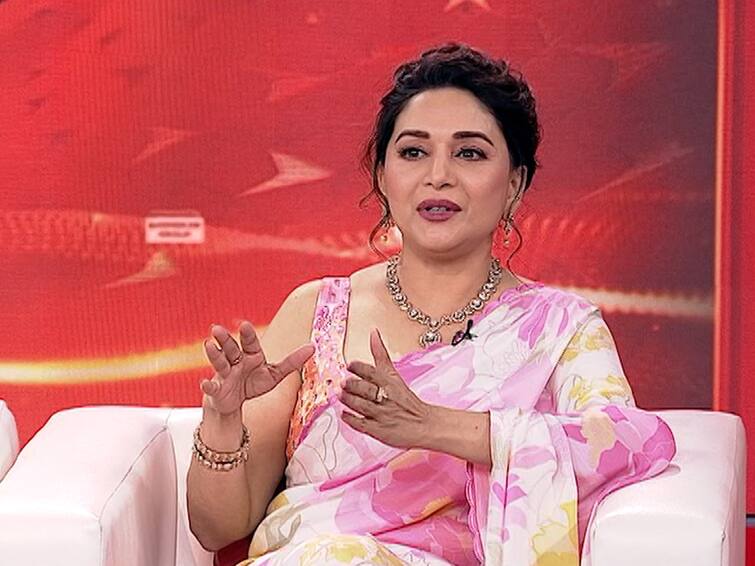 Madhuri Dixit Majha Katta Dr. Shriram Nene Bollywood Actress Dhak Dhak Girl Madhuri Dixit Upcoming Marathi Movie Panchak Know Latest Update Film Story Release date many more Marathi news Maharashtra abbp Madhuri Dixit : पाच मृत्यूचा समज, अंधश्रद्धेचे 'पंचक' सोडवणार, माधुरी दीक्षितच्या सिनेमाची स्टोरी काय?