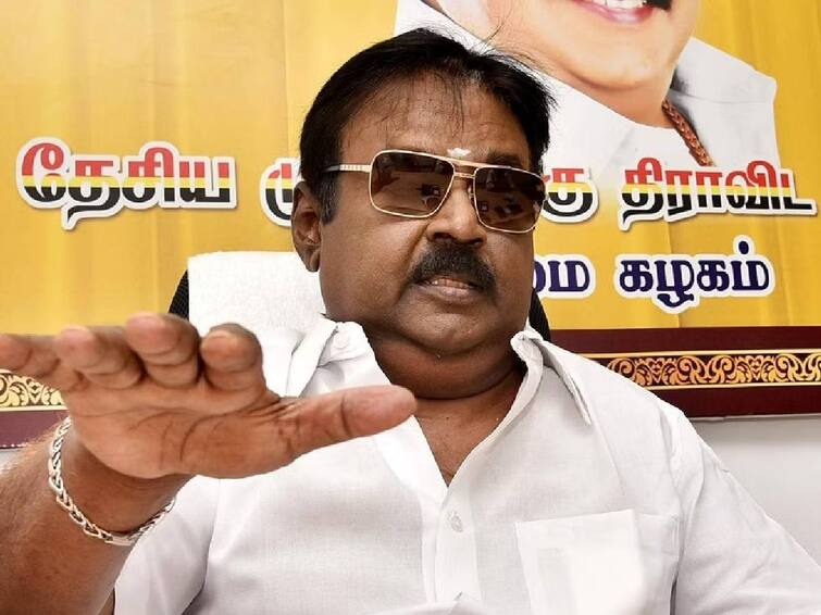 DMDK Leader Vijayakanth take away to Theevu Thidal for last respect Vijayakanth: தீவுத்திடல் கொண்டு செல்லப்பட்டது விஜயகாந்த் உடல்.. அஞ்சலி செலுத்த திரண்டு வரும் மக்கள் - பலத்த பாதுகாப்பு