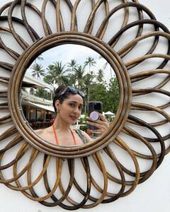 Pragya Jaiswal PHOTO: ઓરેન્જ બિકીનીમાં પ્રજ્ઞા જયસ્વાલની હોટ તસવીરો વાયરલ