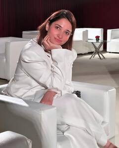 Tamannaah Bhatia Pics: तमन्ना भाटिया ने शेयर किए साल 2023 के ‘टेंडर मॉमेंट्स’, बॉयफ्रेंड विजय वर्मा ने कमेंट करते हुए पूछ डाला ये सवाल