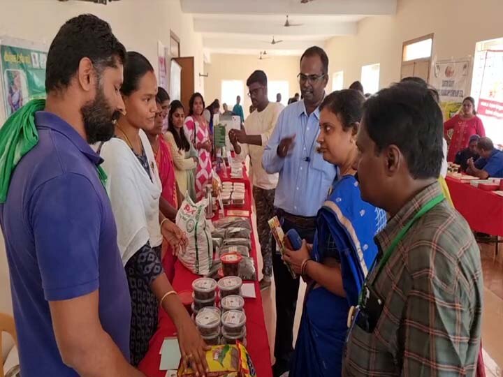 பெரியகுளம் அருகே பெண் தொழில் முனைவோர் பயிற்சி - ஏராளமான பெண்கள் பங்கேற்பு