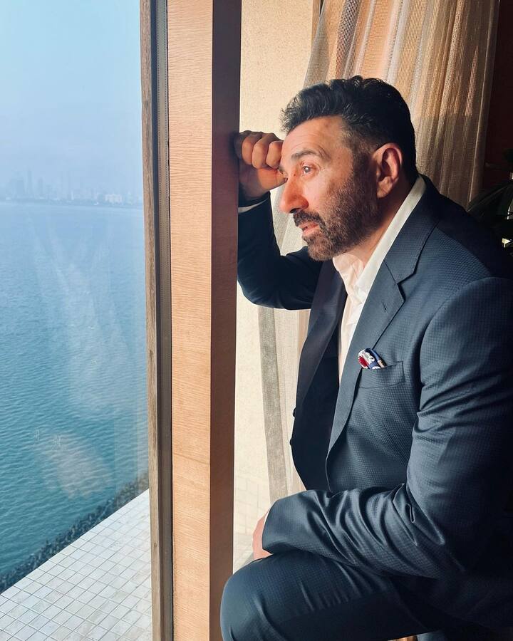 वहीं अब जल्द ही एक्टर फिल्म ‘सफर’ में नजर आने वाले हैं. जिसकी शूटिंग कुछ दिन पहले वो मुंबई में करते हुए दिखाई दिए थे.