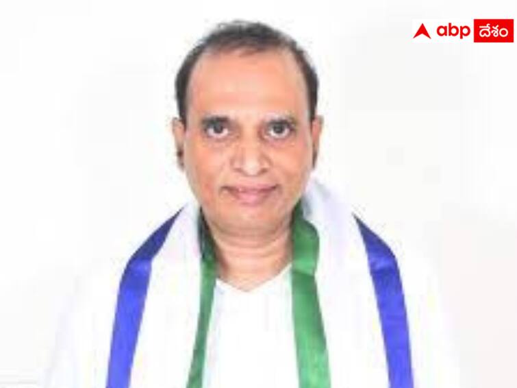 Senior leader Seethamraju Sudhakar has resigned from YSRCP. YSRCP : వాసుపల్లికే విశాఖ దక్షిణ టిక్కెట్ - వైఎస్ఆర్‌సీపీకి సీతంరాజు సుధాకర్ రాజీనామా