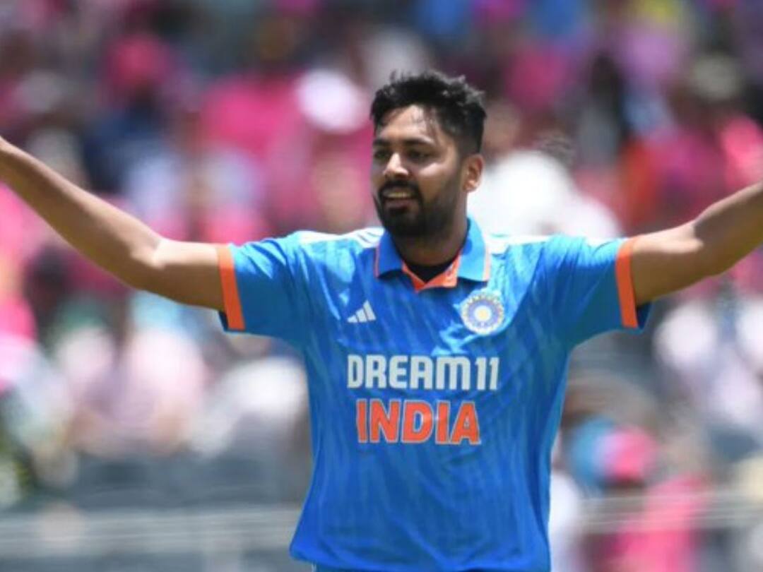 IND vs RSA 2nd Test : फिटनेस टेस्टमध्ये शमीला अपयश, दुसऱ्या कसोटीसाठी आवेश खानचा भारतीय संघात समावेश IND vs RSA 2nd Test : Avesh Khan Added To India Squad For 2nd Test Against South Africa IND vs RSA 2nd Test : फिटनेस टेस्टमध्ये शमीला अपयश, दुसऱ्या कसोटीसाठी आवेश खानचा भारतीय संघात समावेश