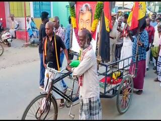மதுரை அவனியாபுரத்தில் தேமுதிக தொண்டர்கள், அனைத்துக் கட்சி நிர்வாகிகள் இணைந்து அமைதிப் பேரணி !