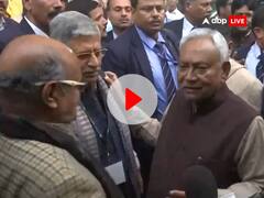 जब मीडिया से मुखातिब हुए CM नीतीश, ललन सिंह के कंधे पर रखा हाथ, कहा- 'इनकी इच्छा...'