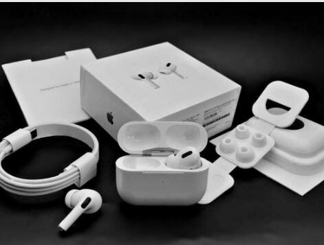 apple airpods pro buy at just 19 thousand mrp 2 7 thousand