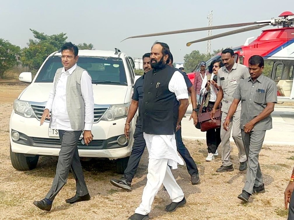 Telangana News Five Ministers Team Visited Medigadda Laxmi Barrage ...