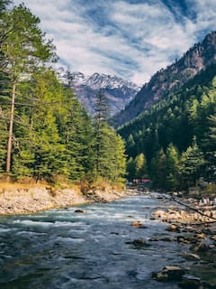 ఖర్చు తక్కువ, ఆనందం ఎక్కువ!  నూతన సంవత్సర వేడుకలు ఇక్కడ ప్లాన్ చేసుకోండి!