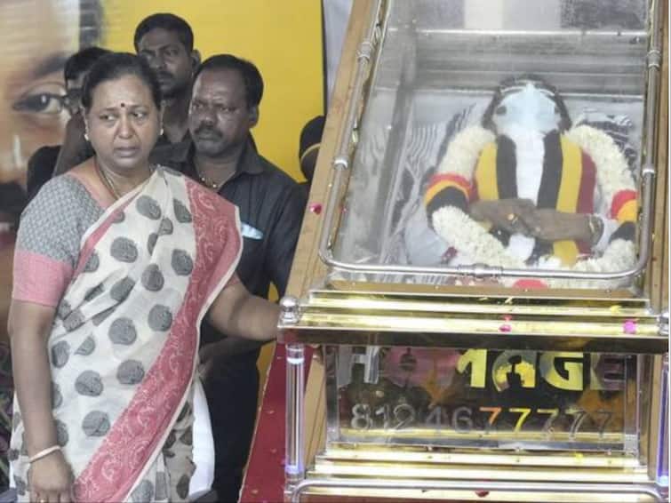 Rajinikanth Says 'Vijayakanth Would Have Been So Powerful In TN Politics If...': Pays Final Tribute To DMDK Chief 'Vijayakanth Would Have Been So Powerful In TN Politics If...': Rajinikanth Pays Final Tribute To DMDK Chief