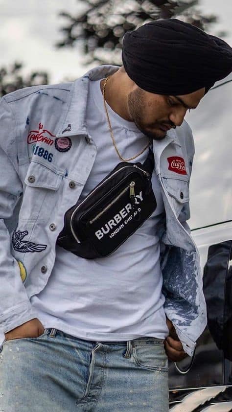 ਇਸ ਗਾਣੇ ਨੂੰ 15 ਮਿੰਟਾਂ 'ਚ 2 ਮਿਲੀਅਨ ਯਾਨਿ 20 ਲੱਖ ਲੋਕਾਂ ਨੇ ਲਾਈਵ ਦੇਖਿਆ। ਅੱਜ ਤੱਕ ਕੋਈ ਪੰਜਾਬੀ ਕਲਾਕਾਰ ਇਹ ਰਿਕਾਰਡ ਨਹੀਂ ਬਣਾ ਸਕਿਆ।