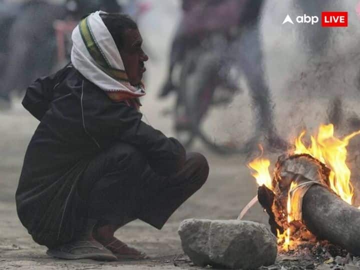 Weather update : दिल्ली-NCR में ठंड कोहरे का डबल अटैक, 60 फ्लाइट्स डायवर्ट-ट्रेनों पर भी ब्रेक, पहाड़ों पर बारिश-बर्फबारी का अनुमान Dense fog and cold in delhi ncr punjab up haryana Noida schools closed airport train flights late weather news Weather update : दिल्ली-NCR में ठंड कोहरे का डबल अटैक, 60 फ्लाइट्स डायवर्ट-ट्रेनों पर भी ब्रेक, पहाड़ों पर बारिश-बर्फबारी का अनुमान