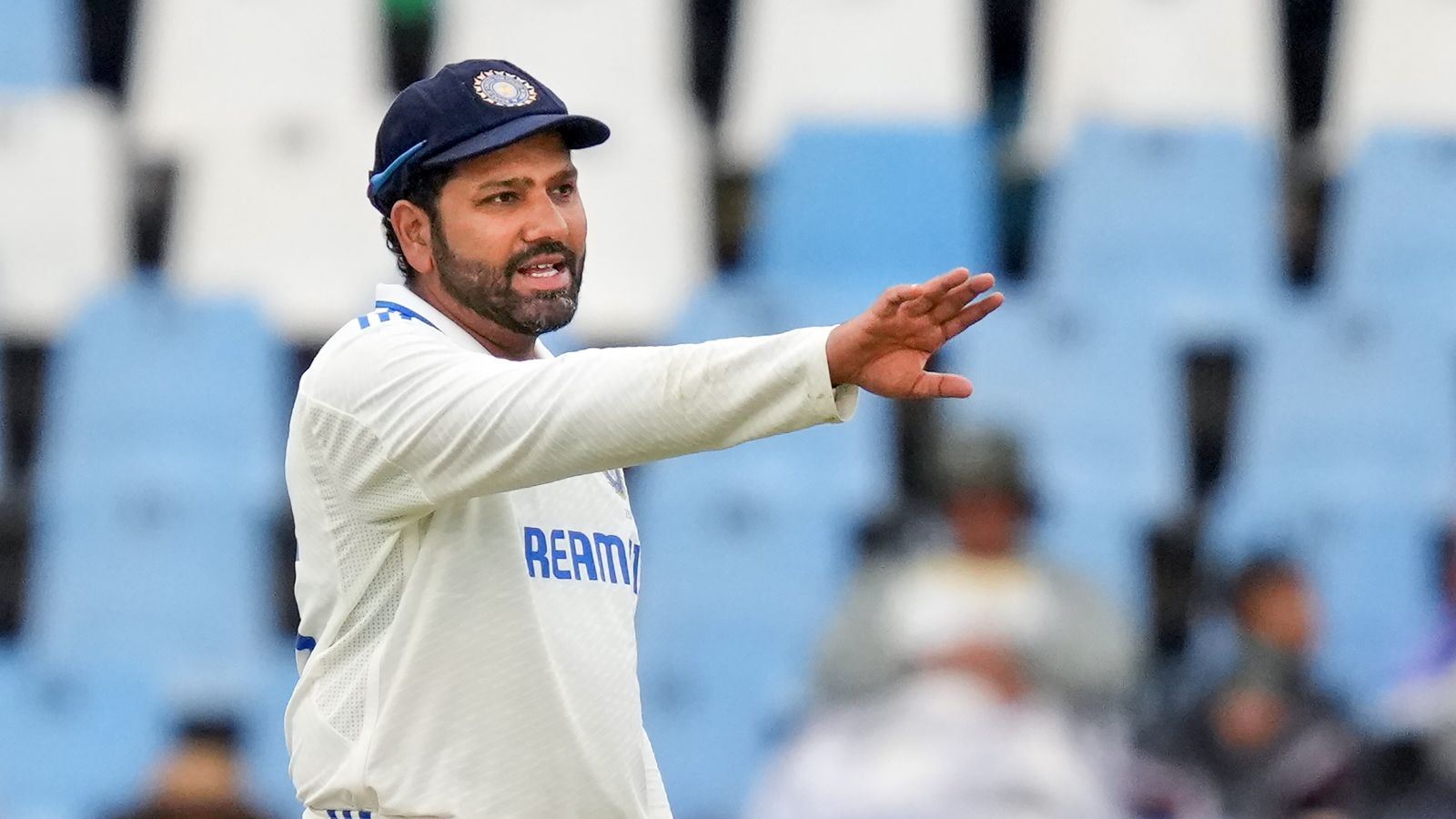 IND vs SA: লজ্জার হার ইনিংসে, তবুও সতীর্থদের পাশে দাঁড়িয়ে কী সাফাই দিলেন রোহিত?