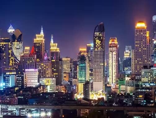 આમાં તમને બેંગકોક અને પટાયા જવાનો મોકો મળી રહ્યો છે. આ પેકેજનું નામ Treasures Of Thailand ex Hyderabad છે. આ એક ફ્લાઇટ પેકેજ છે જે 4 દિવસ અને 3 રાત્રી માટે છે. આમાં તમને હૈદરાબાદથી બેંગકોકની ફ્લાઈટ ટિકિટ મળશે.