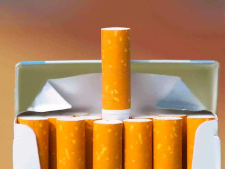 सर्वे के मुताबिक भारत में हर तीसरा आदमी सिगरेट पीता है. भारत में पीने वाले सिगरेट में अलग-अलग ब्रांड है। लेकिन, कुछ समय से भारत में सबसे ज्यादा पसंद किया जाने वाला सिगरेट इंडियन टोबैको कंपनी का ब्रांड