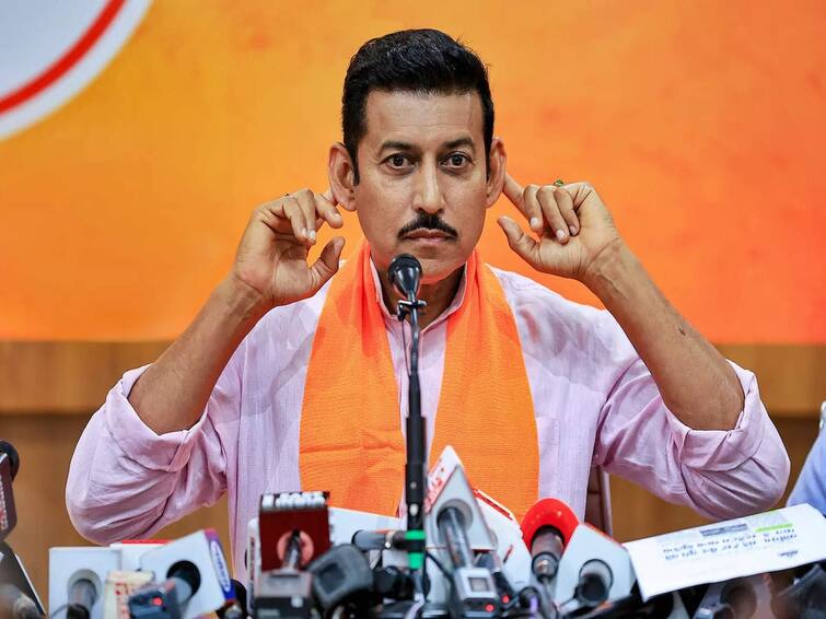 Olympic silver medal winner Rajyavardhan Rathore starts second innings takes oath as Cabinet minister Rajasthan cabinet 2ஆவது இன்னிங்ஸ்! அரசியலில் அடித்து ஆடும் ஒலிம்பிக் நாயகன் ராஜ்யவர்தன் சிங் ரத்தோர்!