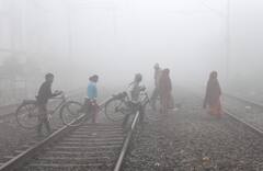 Weather Update Today: दिल्ली में कोहरे का रेड अलर्ट, पंजाब-हरियाणा में कोल्ड डे, यूपी समेत इन राज्यों में होगी बारिश, पढ़ें- देशभर का मौसम अपडेट