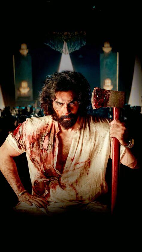 ਰਣਬੀਰ ਕਪੂਰ ਦੀ ਫਿਲਮ ਐਨੀਮਲ ਇਸ ਮਹੀਨੇ ਦੇ ਸ਼ੁਰੂ ਵਿੱਚ ਸਿਨੇਮਾਘਰਾਂ ਵਿੱਚ ਰਿਲੀਜ਼ ਹੋਈ ਸੀ। ਪ੍ਰਸ਼ੰਸਕ ਇਸ ਫਿਲਮ ਦਾ ਬੇਸਬਰੀ ਨਾਲ ਇੰਤਜ਼ਾਰ ਕਰ ਰਹੇ ਸਨ ਅਤੇ ਜਦੋਂ ਇਹ ਰਿਲੀਜ਼ ਹੋਈ ਤਾਂ ਇਸ ਨੇ ਬਾਕਸ ਆਫਿਸ 'ਤੇ ਹਲਚਲ ਮਚਾ ਦਿੱਤੀ।