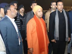 In Pic: सर्द रात में धर्म पथ पर निकले सीएम योगी, तस्वीरों में देखिए अयोध्या में विकास की हकीकत