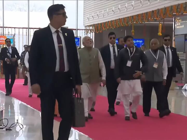 PM Modi inspects the newly inaugurated Ayodhya airport. The airport’s terminal building will have an area of 6,500 square metres, equipped to serve about 10 lakh passengers annually. (Source: YouTube@BJP4India)