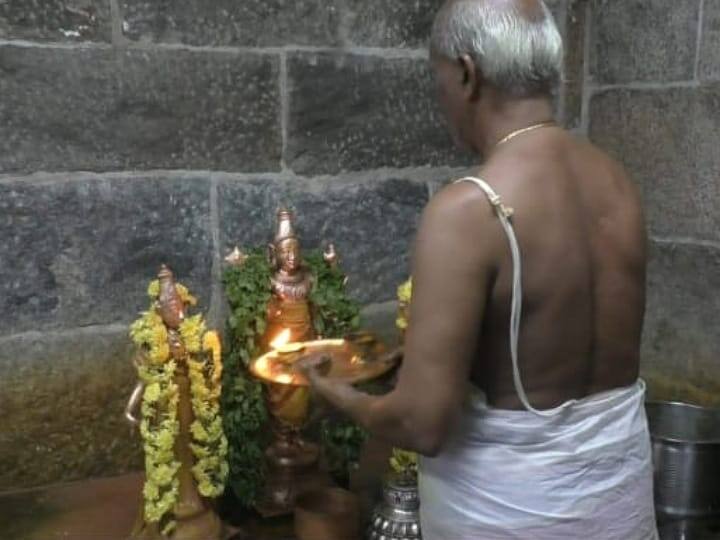 Karur Sri Abhaya Pradhana Ranganatha Swamy Temple festival - TNN கரூர் ஸ்ரீ அபய பிரதான ரங்கநாத சுவாமி ஆலய சுவாமிக்கு சிறப்பு அபிஷேகம்