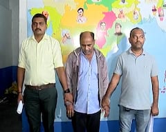 Crime News: લક્ષ્મી મેળવવા વિધિ કરવી પડશે કહી પાખંડી મહિલાને લઈ ગયો રૂમમાં ને પછી....