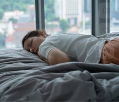 Sleeping Position: ਪੇਟ ਦੇ ਭਾਰ ਸੌਂਦੇ ਹੋ ਤਾਂ ਹੋ ਜਾਓ ਸਾਵਧਾਨ! ਨਹੀਂ ਤਾਂ ਹੋ ਸਕਦੀ ਹੈ ਇਹ ਗੰਭੀਰ ਬਿਮਾਰੀ