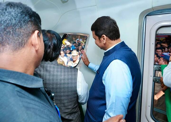 मुंबई-जालना ही वंदे भारत एक्स्प्रेस आठवडय़ातून सहा दिवस धावणार आहे.