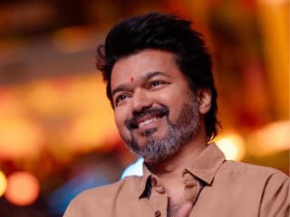 Thalapathy Vijay: বিজয়ের দিকে ধেয়ে এল জুতো, বিজয়কান্তকে শেষ শ্রদ্ধা জানাতে গিয়ে 'আজব' কাণ্ড!
