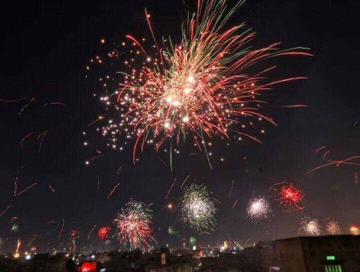 Happy New Year 2024 Section 144 imposed in Noida for New Year celebrations New Year 2024: नए साल पर नोएडा में धारा-144 लागू, जश्न मनाने से पहले जरूर पढ़ें ये जानकारी