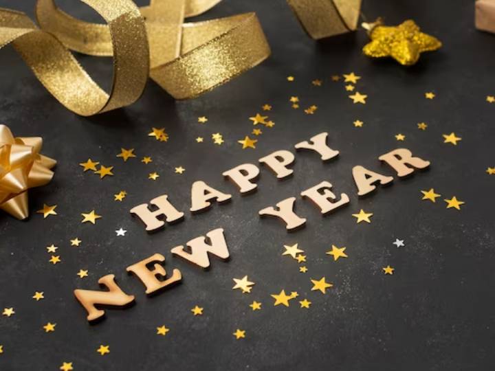 Happy New Year 2024 Wishes: नए साल पर WhatsApp Status, Facebook Messages, HD Photos के जरिए अपने दोस्तों को भेजें शुभकामनाएं संदेश