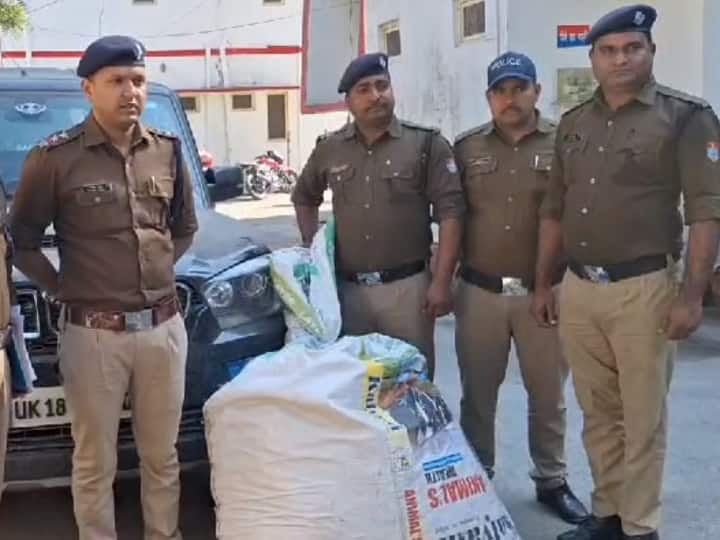 Nainital police big action against drug smugglers and seized 62 kg drug ann Nainital News: रामनगर पुलिस ने पकड़ी नशे की बड़ी खेप, 62 किलो गांजा बरामद, आरोपी गिरफ्तार