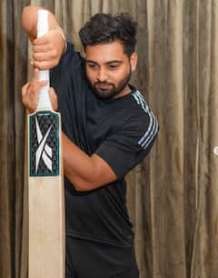 Rishabh Pant: ਰਿਸ਼ਭ ਪੰਤ ਨੂੰ ਲੱਗਿਆ ਕਰੋੜਾਂ ਰੁਪਏ ਦਾ ਚੂਨਾ, ਸਾਬਕਾ ਕ੍ਰਿਕਟਰ ਨੇ ਇੰਝ ਠੱਗਿਆ