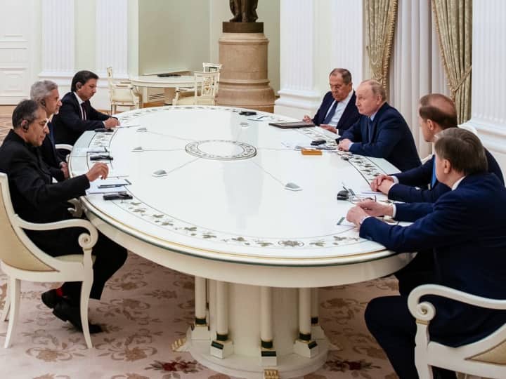 India Russia Relations S Jaishankar visit to Russia provided opportunity to review ongoing bilateral cooperation Invited PM Modi   व‍िदेश मंत्री एस जयशंकर की रूस यात्रा के क्या हैं मायने? जानें बड़ी बातें