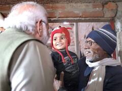 PM Modi Ayodhya Visit: कौन हैं मीरा मांझी, जिनके घर अचानक चाय पीने पहुंचे पीएम मोदी, देखें तस्वीरें