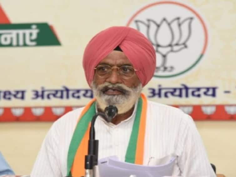 Rajasthan Cabinet Expansion Congress has criticized the appointment of Surendrapal Singh TT as a minister Rajasthan Cabinet Expansion : राजस्थानमध्ये मंत्रीपदाचे अॅडव्हान्स बुकिंग! पोटनिवडणूक जिंकण्यापूर्वीच मंत्रीपदाची घेतली शपथ