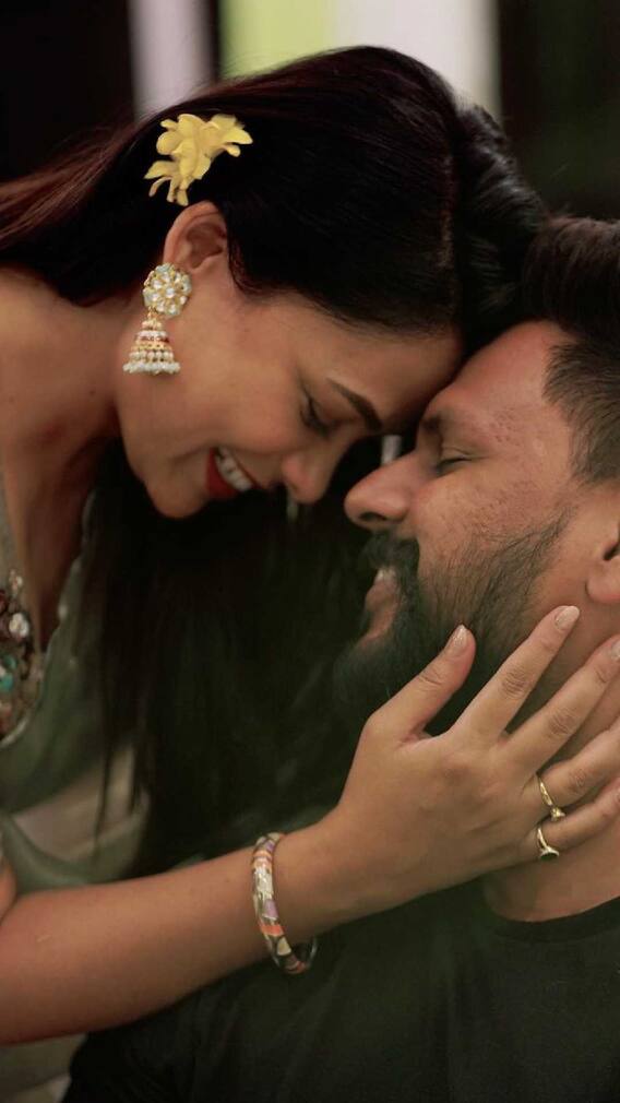 प्रार्थनाची पतीसोबत रोमँटिक रील!