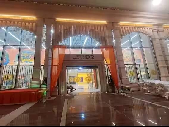 આ એરપોર્ટને તૈયાર કરવામાં કુલ 1,450 કરોડ રૂપિયાનો ખર્ચ કરવામાં આવ્યો છે. આ એરપોર્ટ કુલ 6500 ચોરસ મીટર વિસ્તારમાં ફેલાયેલું છે.