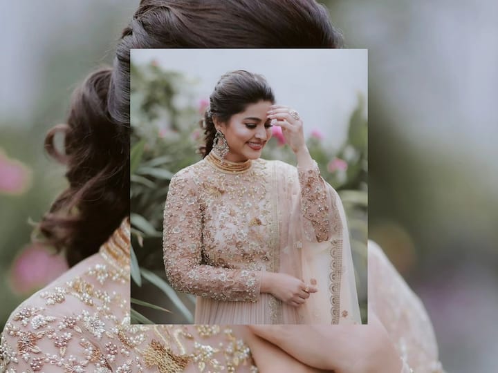 Actress Sneha : நடிகை சினேகாவின் அழகிய புகைப்படங்களை இங்கே பார்க்கலாம்.