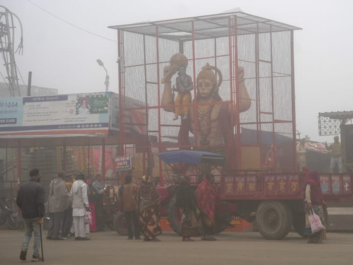 अयोध्या में जहां श्रीराम हैं वहां हर जगह बजरंगबली हैं.